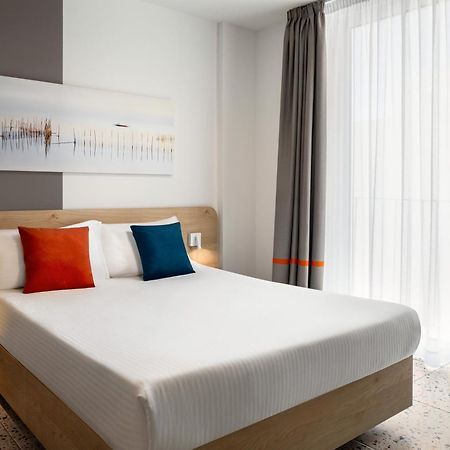 Saint Julian's Quadro Hotel, Trademark Collection By Wyndham מראה חיצוני תמונה