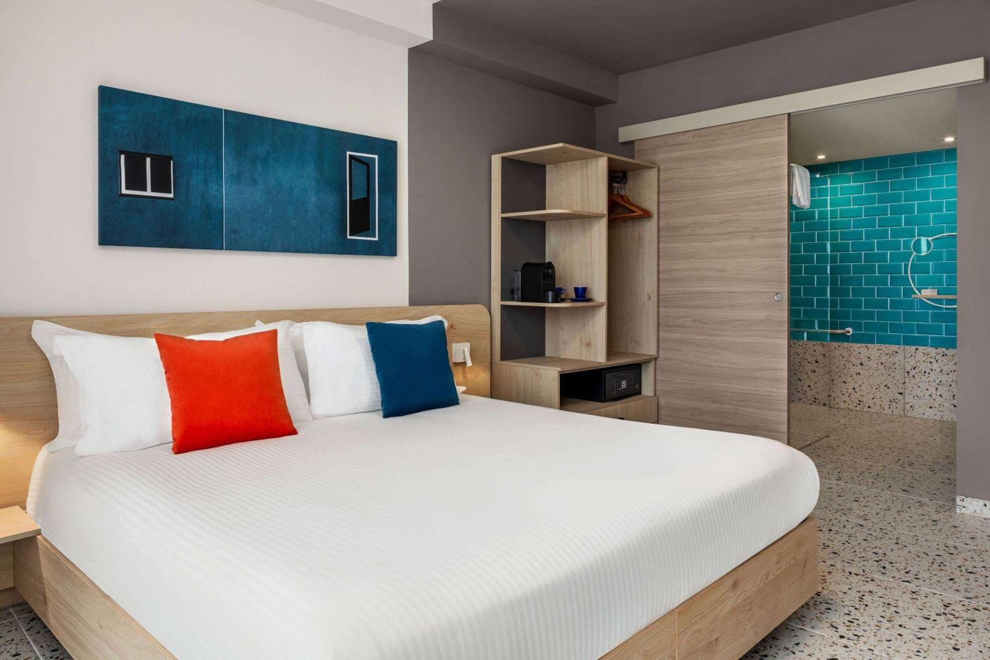 Saint Julian's Quadro Hotel, Trademark Collection By Wyndham מראה חיצוני תמונה