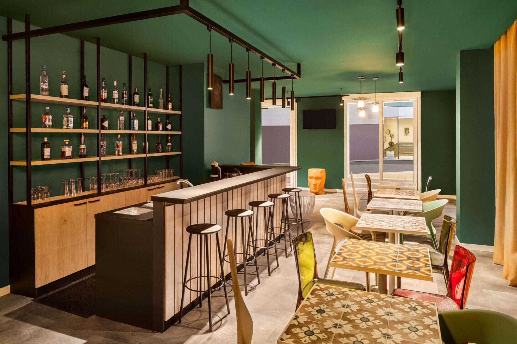 Saint Julian's Quadro Hotel, Trademark Collection By Wyndham מראה חיצוני תמונה